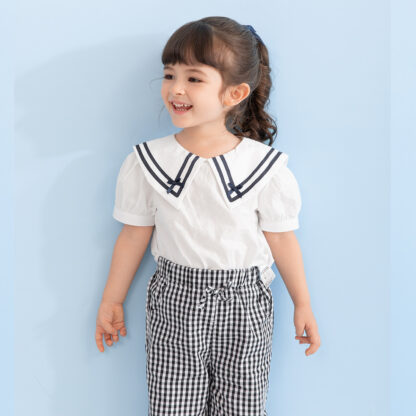 Girl-Shirt-with-Navy-Collar00021